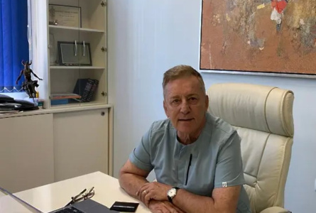С поглед към бъдещето